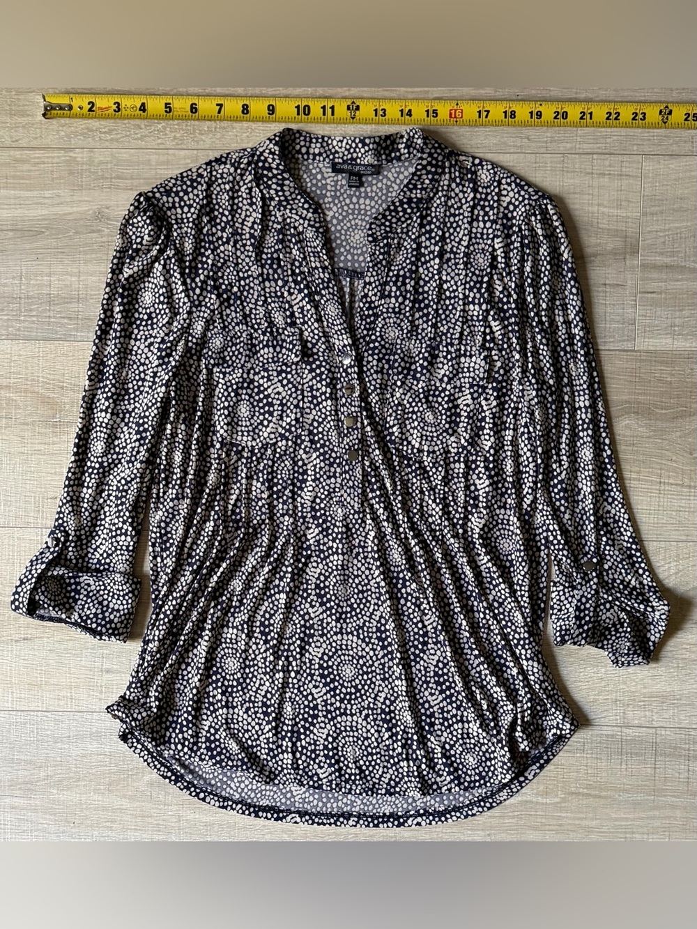 Ava & Grace Navy and White Dot-Print Button Front Blouse new cond petite M